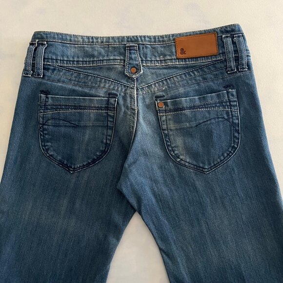 H&M Low Rise Flary Dark Wash Denim Jeans - Picture 5 of 8